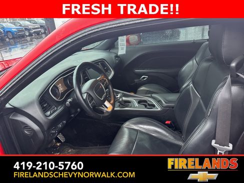 Used 2016 Dodge Challenger SXT Plus image 17