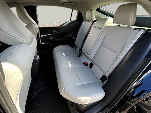 Used 2024 Toyota Prius XLE image 22