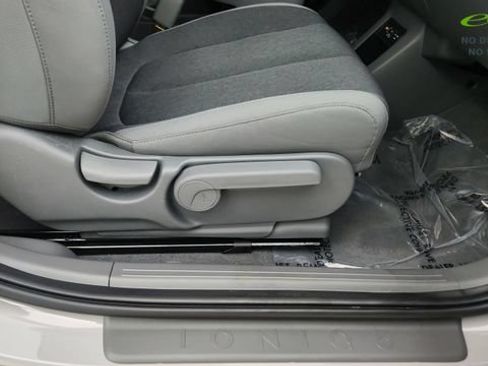 Used 2025 Hyundai Ioniq 5 SE RWD image 23