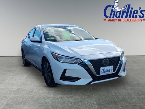 Used 2021 Nissan Sentra SV w/ SV Premium Package FWD image 3
