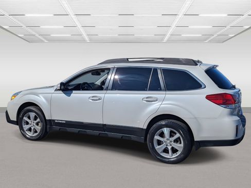 Used 2013 Subaru Outback 3.6R Limited w/ Popular Pkg 3 image 3