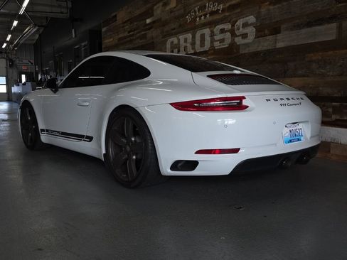 Used 2019 Porsche 911 Carrera T RWD image 5