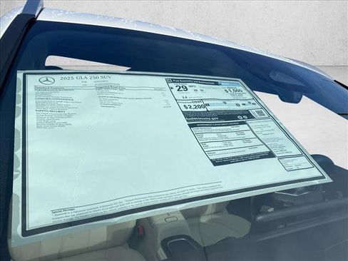 Certified 2025 Mercedes-Benz GLA 250 image 26