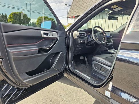 Used 2023 Ford Explorer ST-Line w/ Class IV Trailer Tow Package image 24