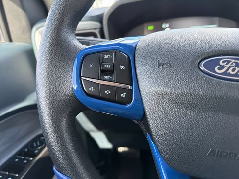 Certified 2025 Ford Maverick XLT FWD image 25