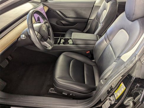 Used 2018 Tesla Model 3 Long Range image 10