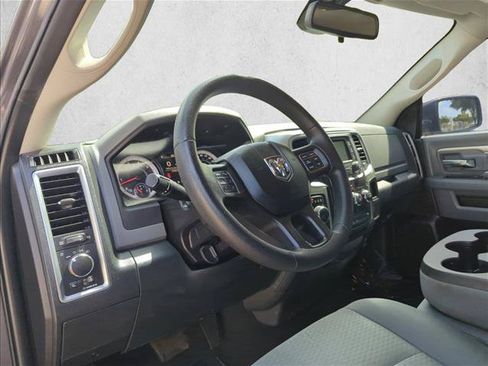 Used 2016 RAM 1500 Classic SLT RWD image 16