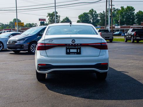 Used 2025 Volkswagen Jetta S FWD image 6