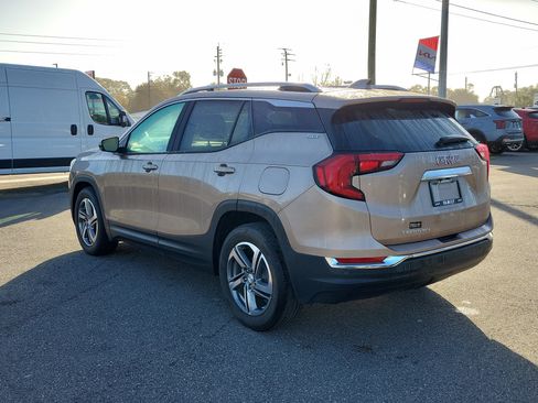 Used 2018 GMC Terrain SLT w/ Preferred Package image 4