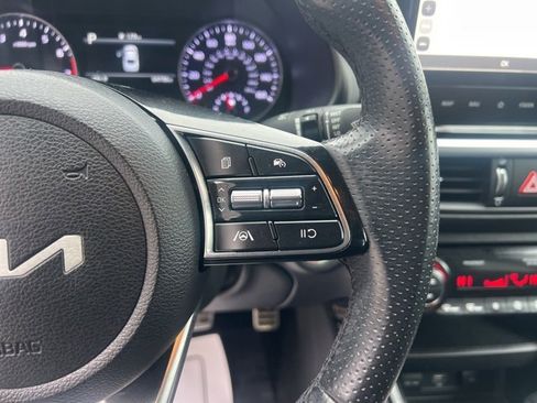 Used 2023 Kia Forte GT-Line image 24