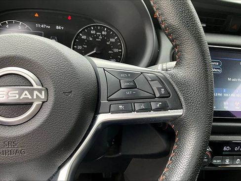 Used 2024 Nissan Kicks SR FWD image 11