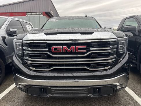 Used 2023 GMC Sierra 1500 SLT image 10