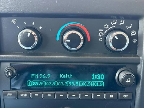 Used 2015 Chevrolet Express 2500 RWD image 26