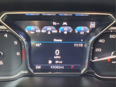 Used 2021 GMC Yukon AT4 AWD/4WD image 32