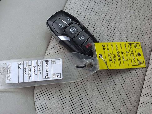 Used 2017 Ford Explorer Platinum image 37