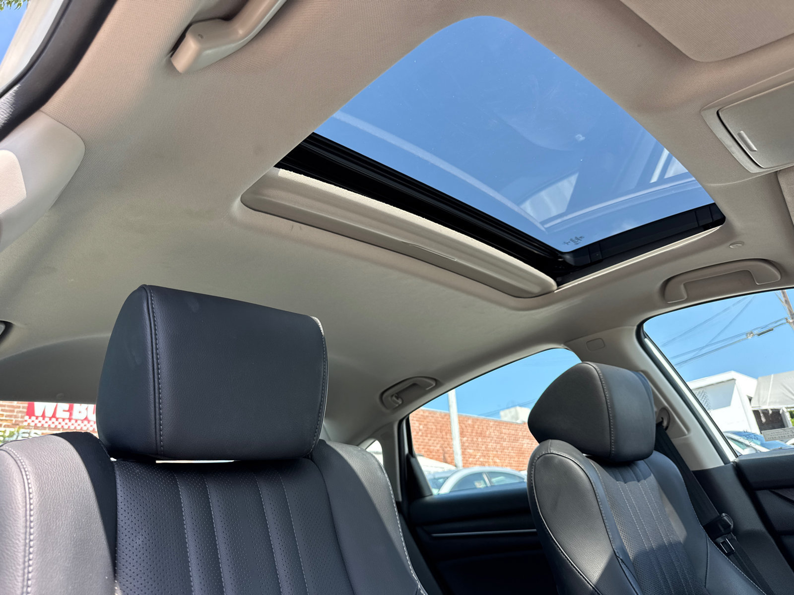 Used 2018 Honda Accord EX-L image 10