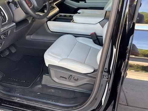 New 2026 Ford Expedition Platinum AWD/4WD image 11