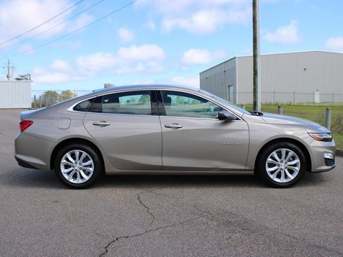 Used 2023 Chevrolet Malibu LT FWD image 21