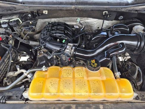 Used 2016 Ford F150 XLT RWD image 21