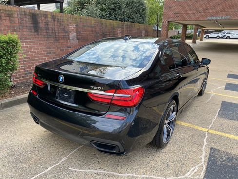 Used 2018 BMW 750i xDrive image 6
