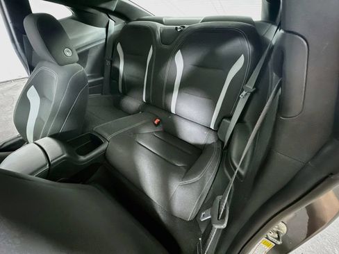 Used 2023 Chevrolet Camaro LT RWD image 13