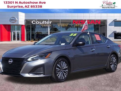 Certified 2025 Nissan Altima 2.5 SV FWD image 1