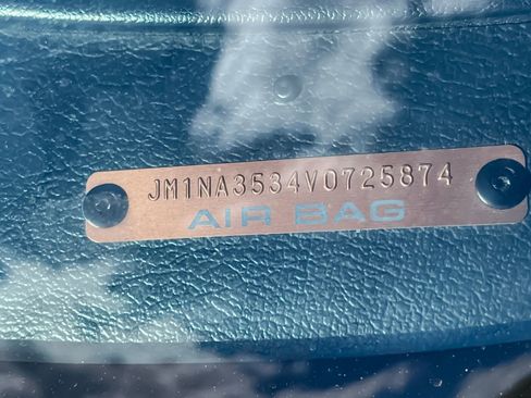 Used 1997 MAZDA MX-5 Miata image 4