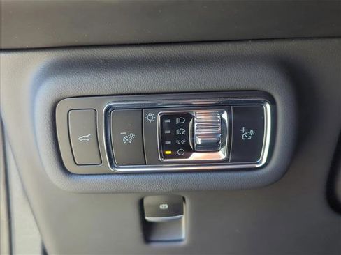 Used 2024 Lincoln Nautilus Premier w/ Jet Appearance Package AWD/4WD image 13