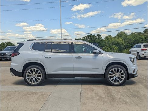 New 2026 GMC Acadia Denali w/ Super Cruise Package AWD/4WD image 6