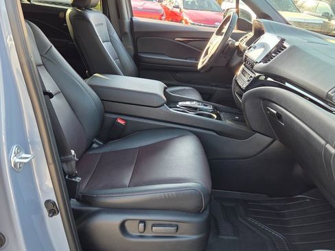 Used 2024 Honda Ridgeline Black Edition image 15