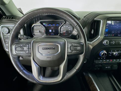 Used 2022 GMC Sierra 2500 Denali w/ Technology Package AWD/4WD image 10