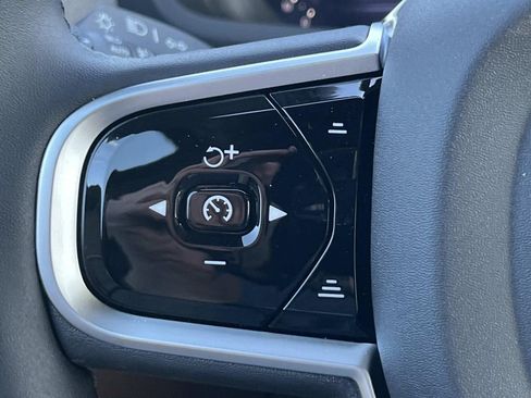 New 2026 Volvo XC90 B5 Core image 27