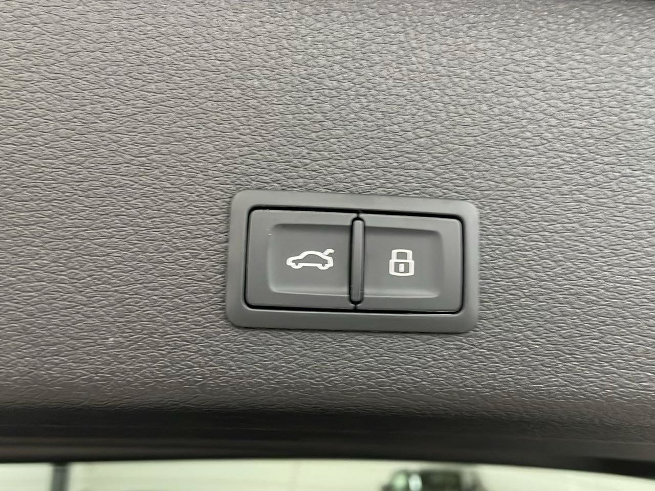 Used 2024 Audi Q8 e-tron Premium Plus w/ Premium Plus Package AWD/4WD image 22