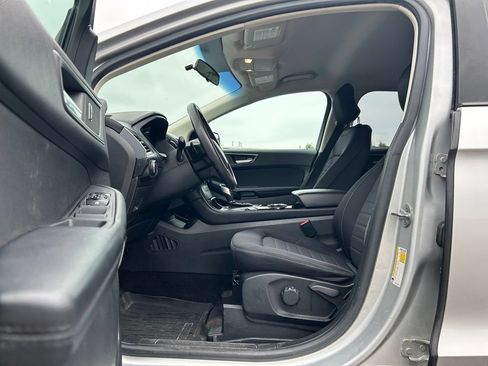 Used 2017 Ford Edge SE AWD/4WD image 9