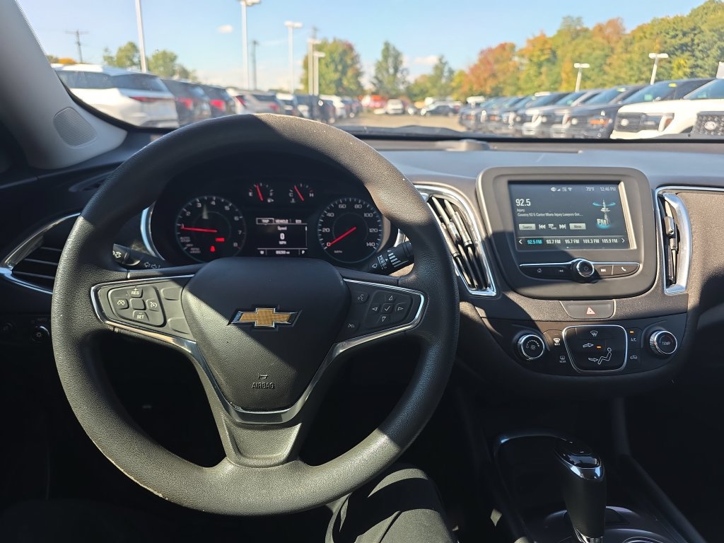 Used 2018 Chevrolet Malibu LT FWD image 23