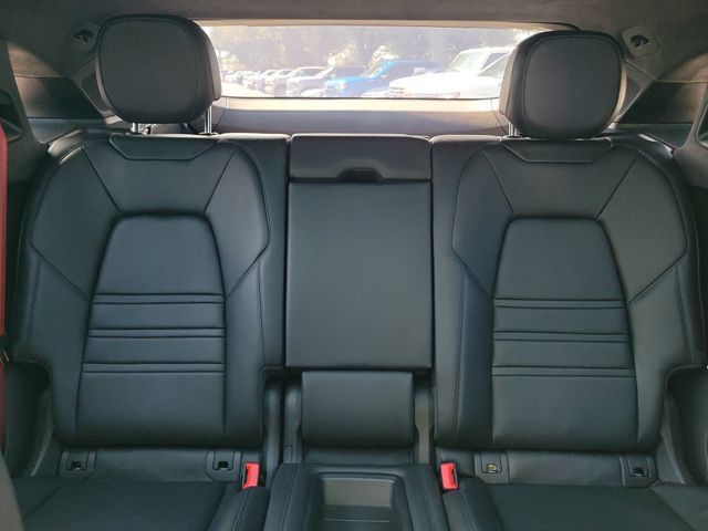Used 2023 Porsche Cayenne GTS AWD/4WD image 17