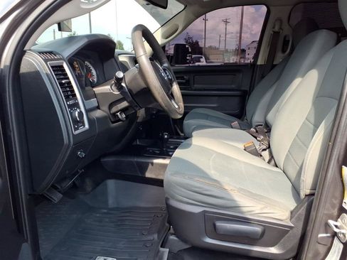 Used 2015 RAM 2500 Tradesman w/ Chrome Appearance Group AWD/4WD image 16