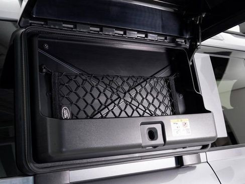 Used 2020 Land Rover Defender 110 S image 34