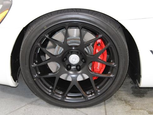 Used 2004 Dodge Viper SRT-10 RWD image 19