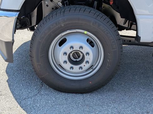 New 2026 Ford F350 XL w/ XL Driver Assist Package AWD/4WD image 6