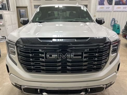 Used 2022 GMC Sierra 1500 Denali Ultimate image 3