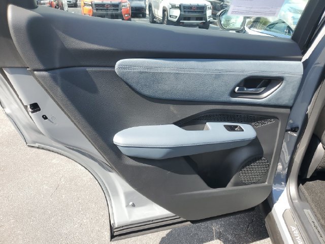 Used 2023 Nissan Ariya AWD/4WD image 7