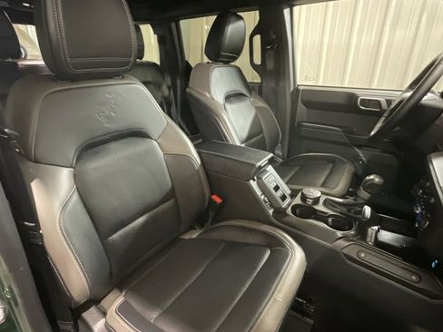 Used 2025 Ford Bronco Outer Banks image 13