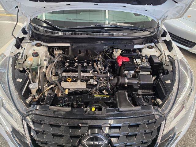 Used 2023 Nissan Kicks S FWD image 40