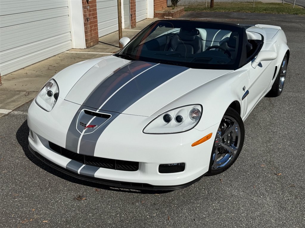 Used 2013 Chevrolet Corvette Grand Sport w/ 4LT Preferred Equipment Group RWD image 12