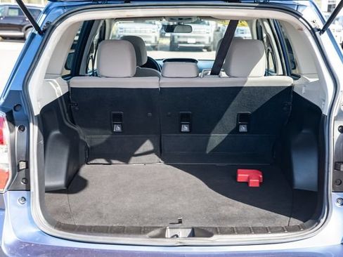 Used 2016 Subaru Forester 2.5i Premium w/ All-Weather Package AWD/4WD image 29