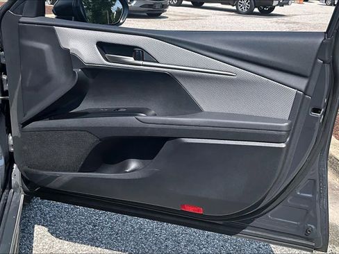 Used 2025 Toyota Camry SE FWD image 22