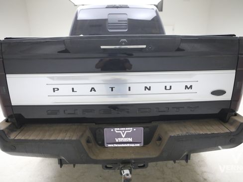 Used 2017 Ford F350 Platinum w/ Platinum Ultimate Package AWD/4WD image 3