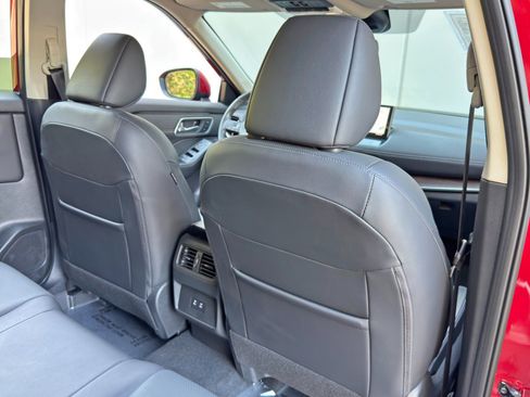 Used 2024 Nissan Rogue Platinum FWD image 33