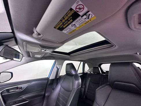 Used 2021 Toyota RAV4 XLE Premium w/ Carpet Mat Package (TMS) FWD image 23